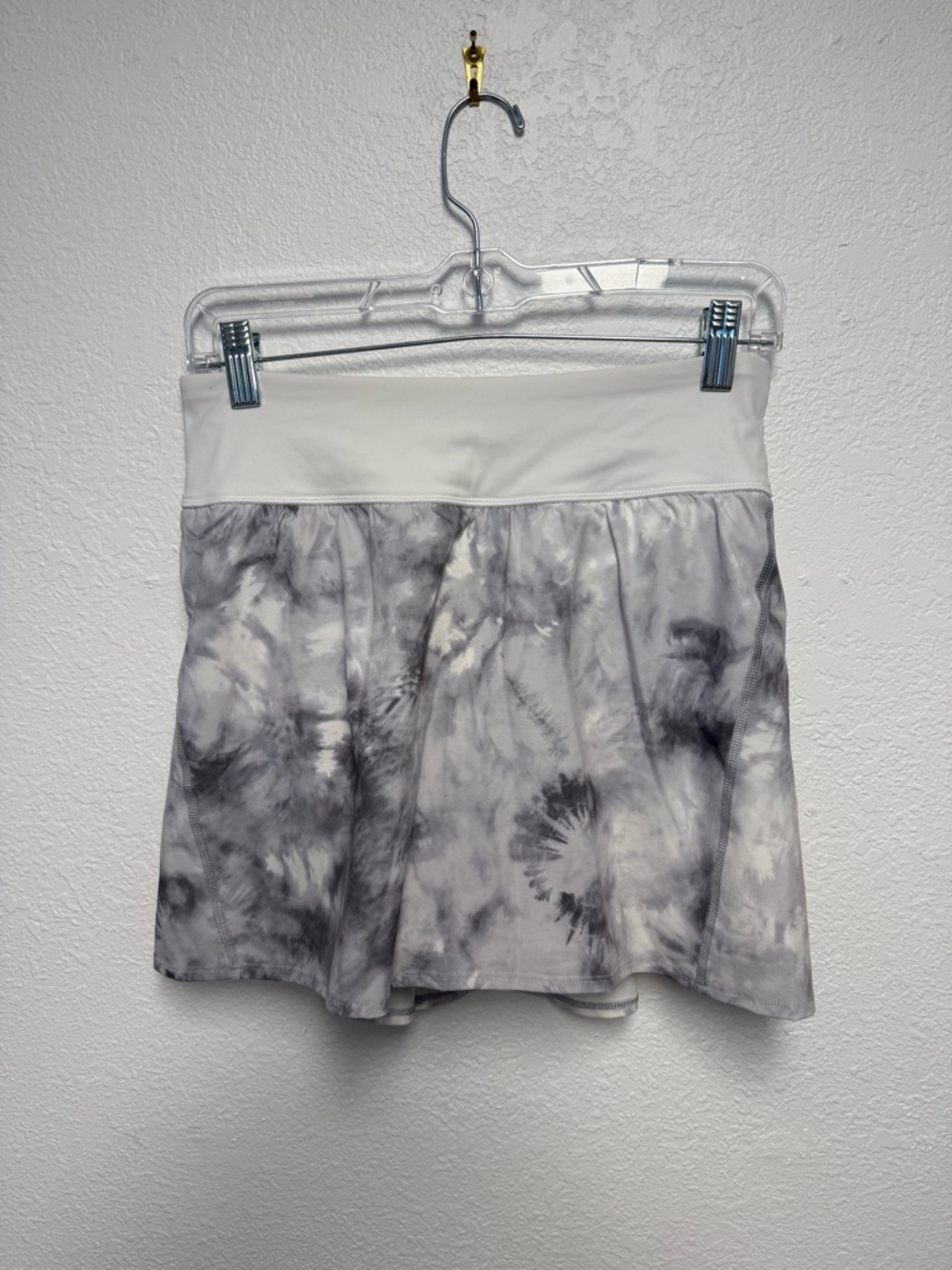 SPANX Get Moving Gray Tie Dye Athletic Skort Skirted Shorts Size M - Picture 2 of 11